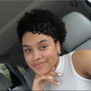 Meet your Posher, Allyson